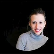 Laureata in lingue straniere